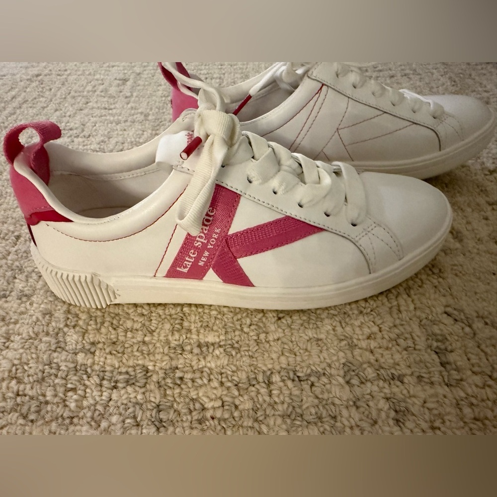 Kate Spade New York Signature Lace Up sneakers, size 6.5